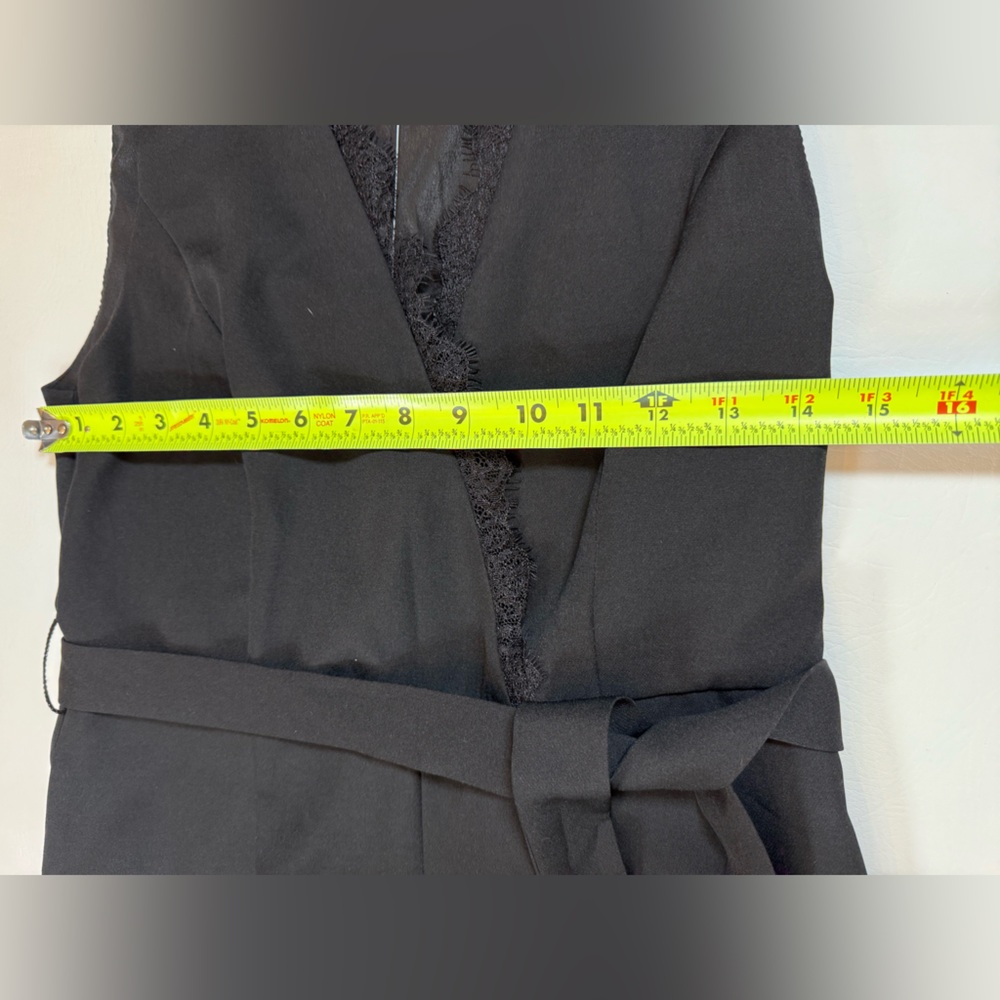 Do+Be lace black jumpsuit, small flaw, size medium (bin B) - Picture 9 of 12